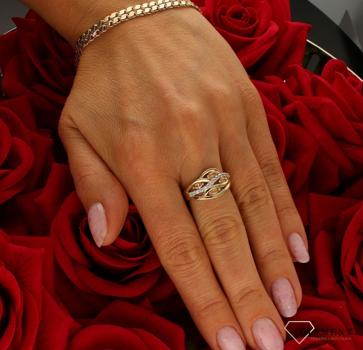 Pierścionek damski złoty szeroki szampańskie cyrkonie próba 375 PI 4498D 375.  Złota biżuteria na prezent. Pierścionki złote na (2).jpg